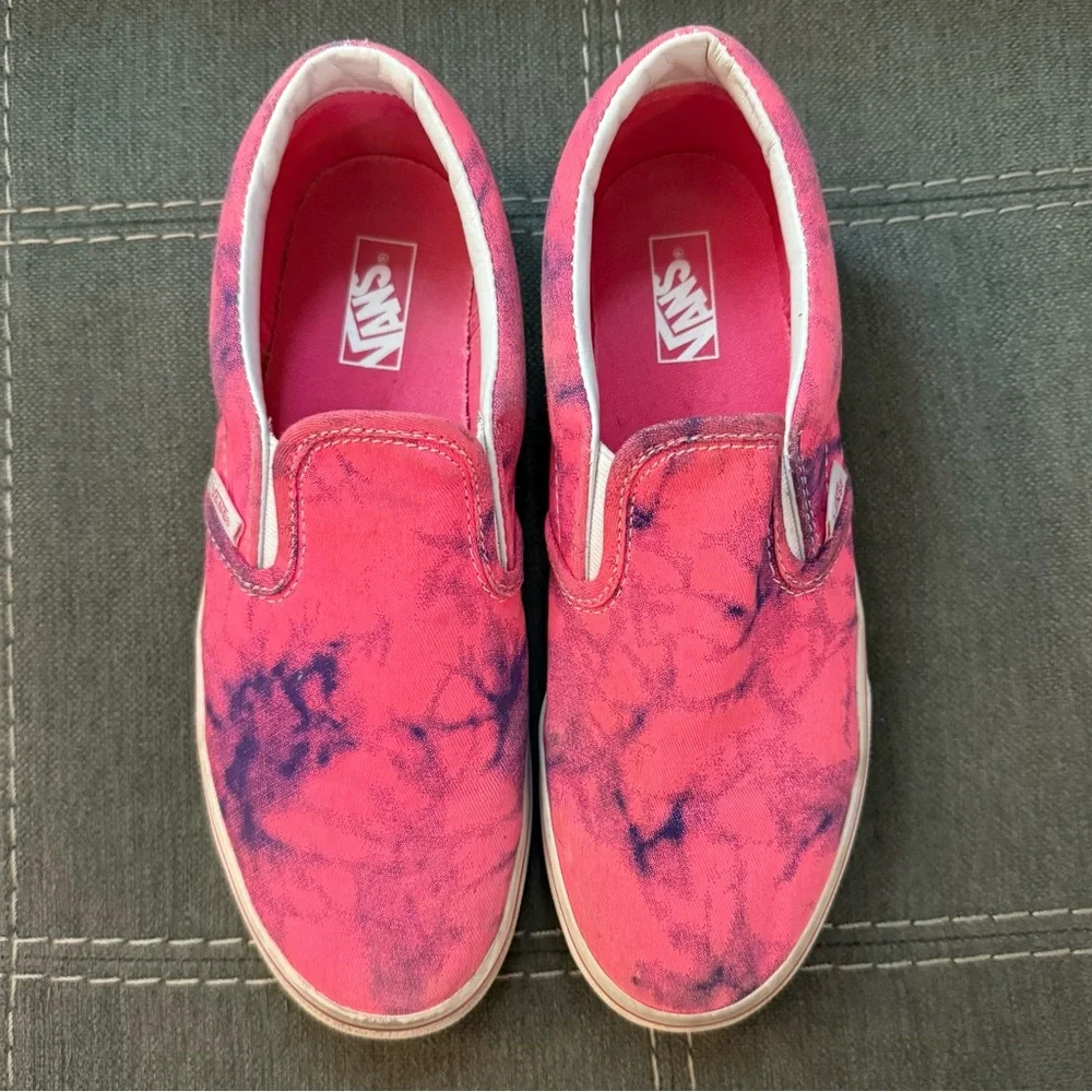 GUD🎀 Pink & Blue Vans Classic Slip On Sneakers